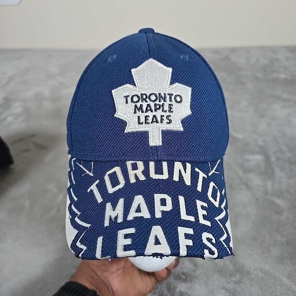 Reebok Hat Mens L/XL Blue‎ Centre Ice Toronto Maple Leafs Cap NHL Sportswear